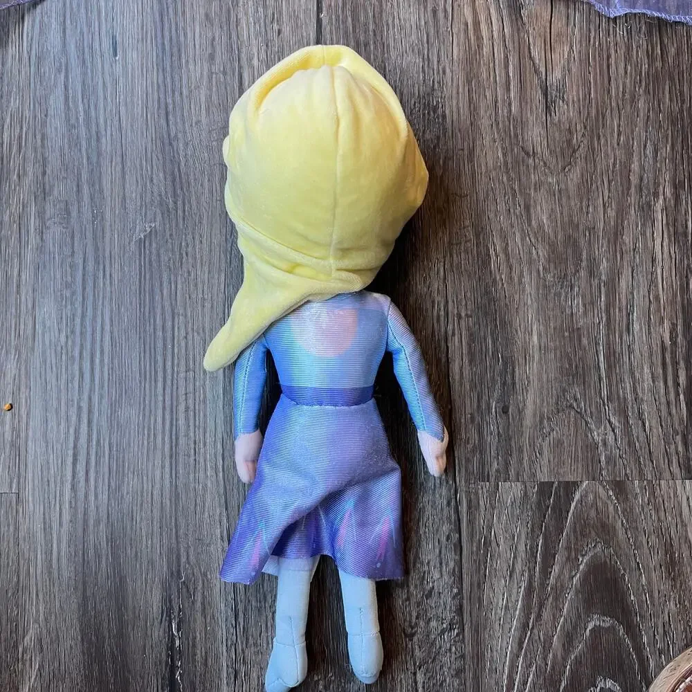 JAKKS Pacific Disney Frozen Elsa Girl’s 4-6X costume with plush